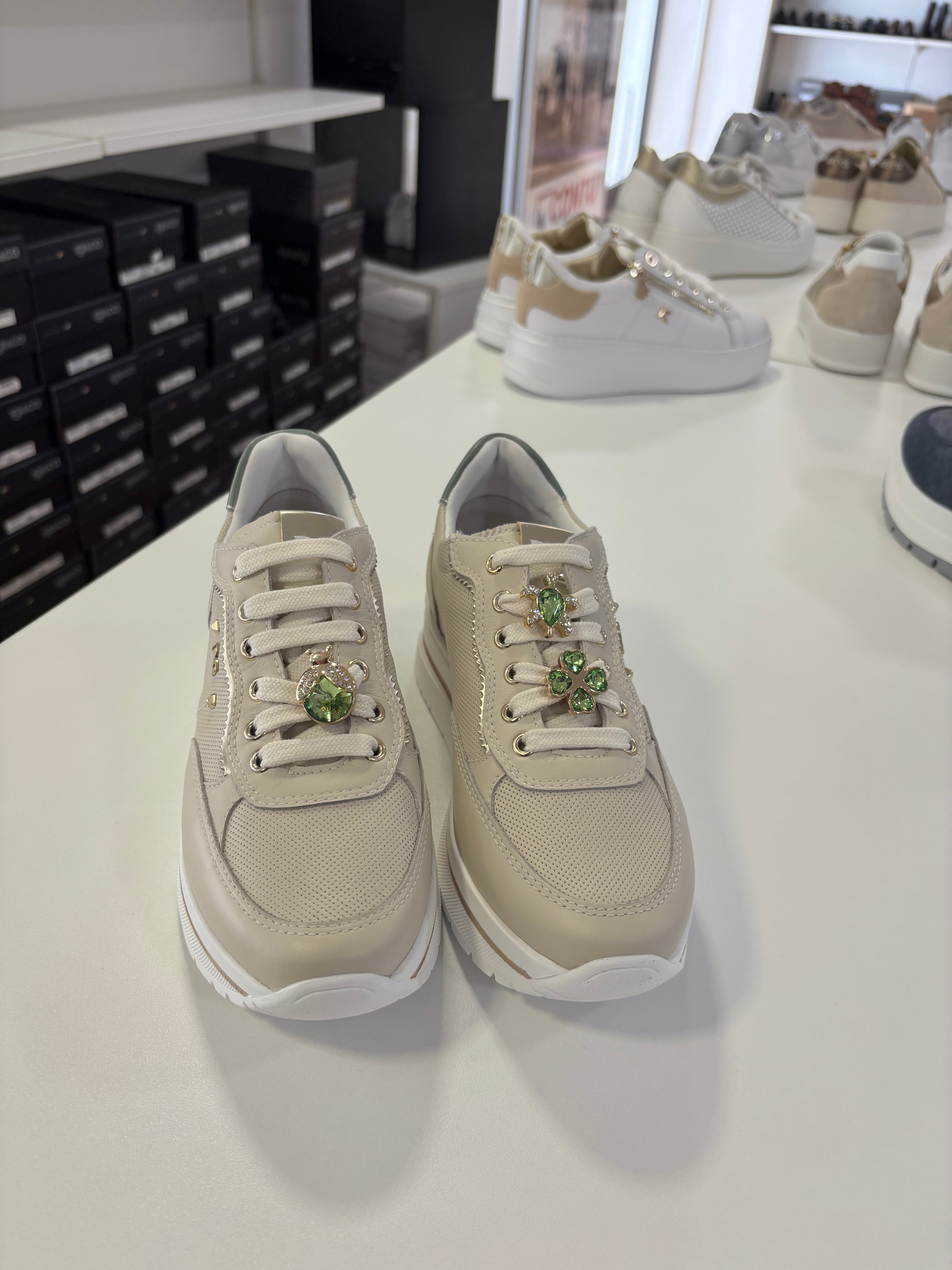 NERO GIARDINI SNEAKERS SMERALDI