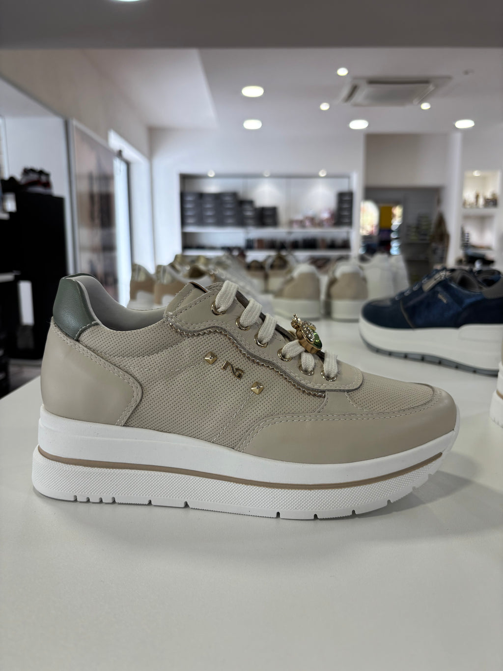 NERO GIARDINI SNEAKERS SMERALDI